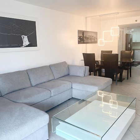 Villa Le Frontenac Sunny Isles Beach Exterior foto