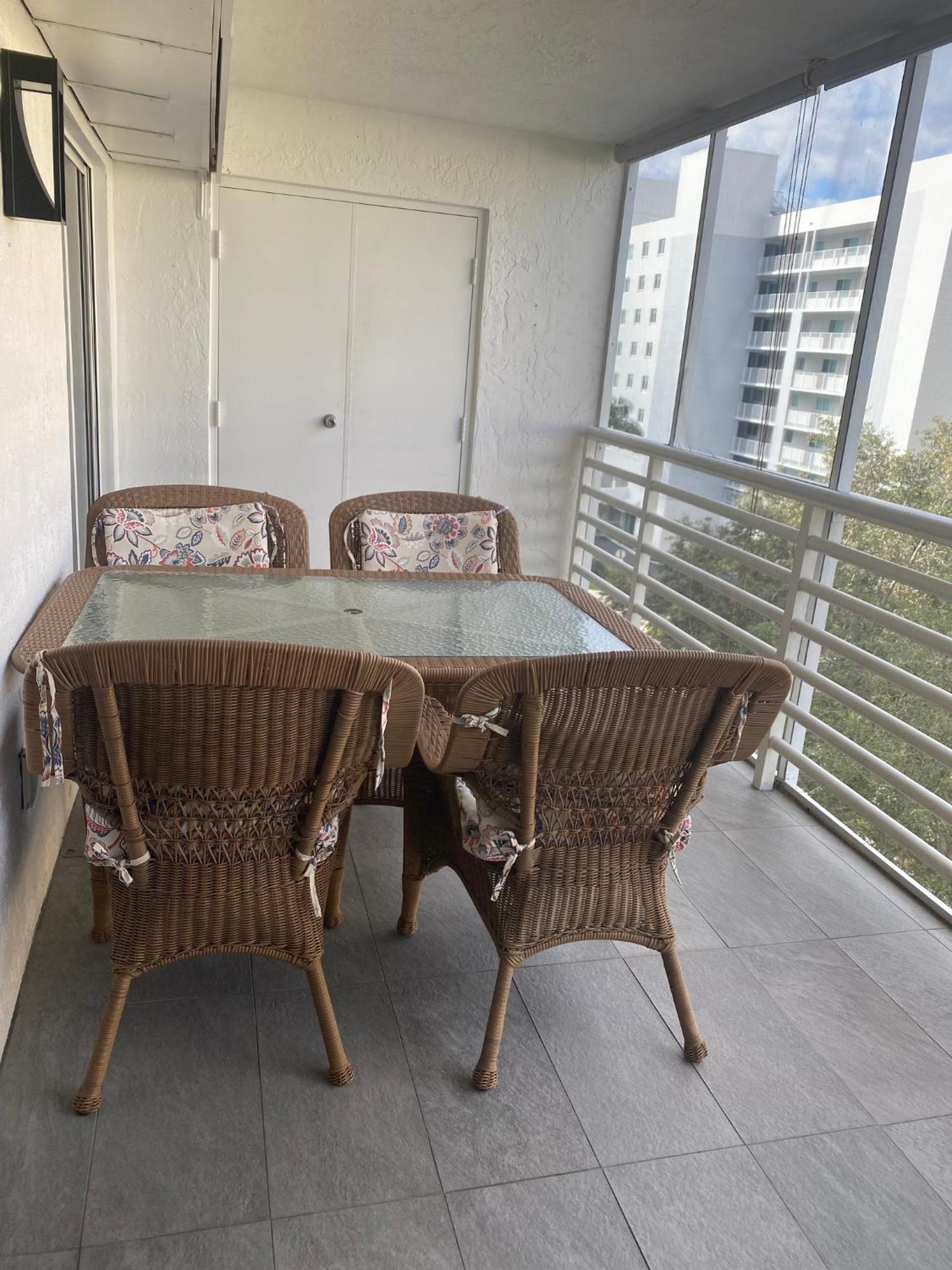 Villa Le Frontenac Sunny Isles Beach Exterior foto